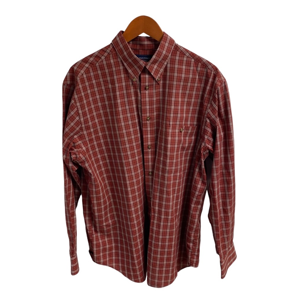 ROUNDTREE & YORKE wrinkle free button down shirt size large.